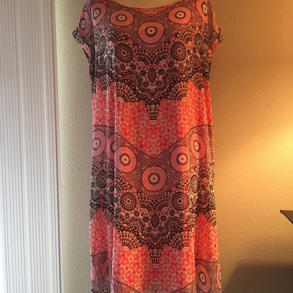 Dana Buchman Dresses & Skirts - Dana Buchman coral and black pattern dress